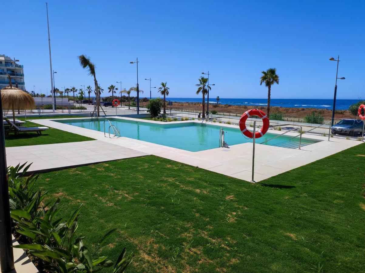 Espectacular Apartamento En Primera Linea De Playa Torrox Bagian luar foto